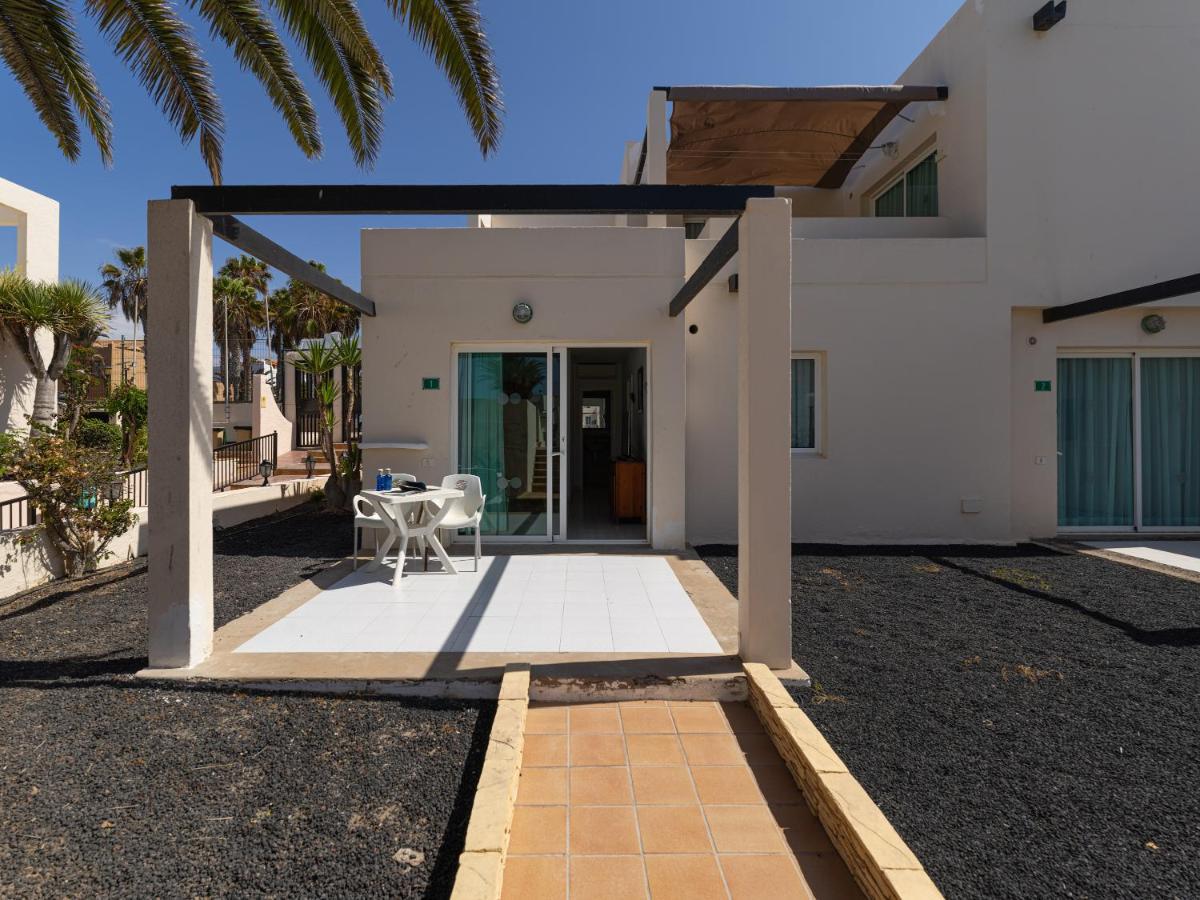 Apartamento 1 Con Terraza Y Piscina En Corralejo Appartamento Esterno foto